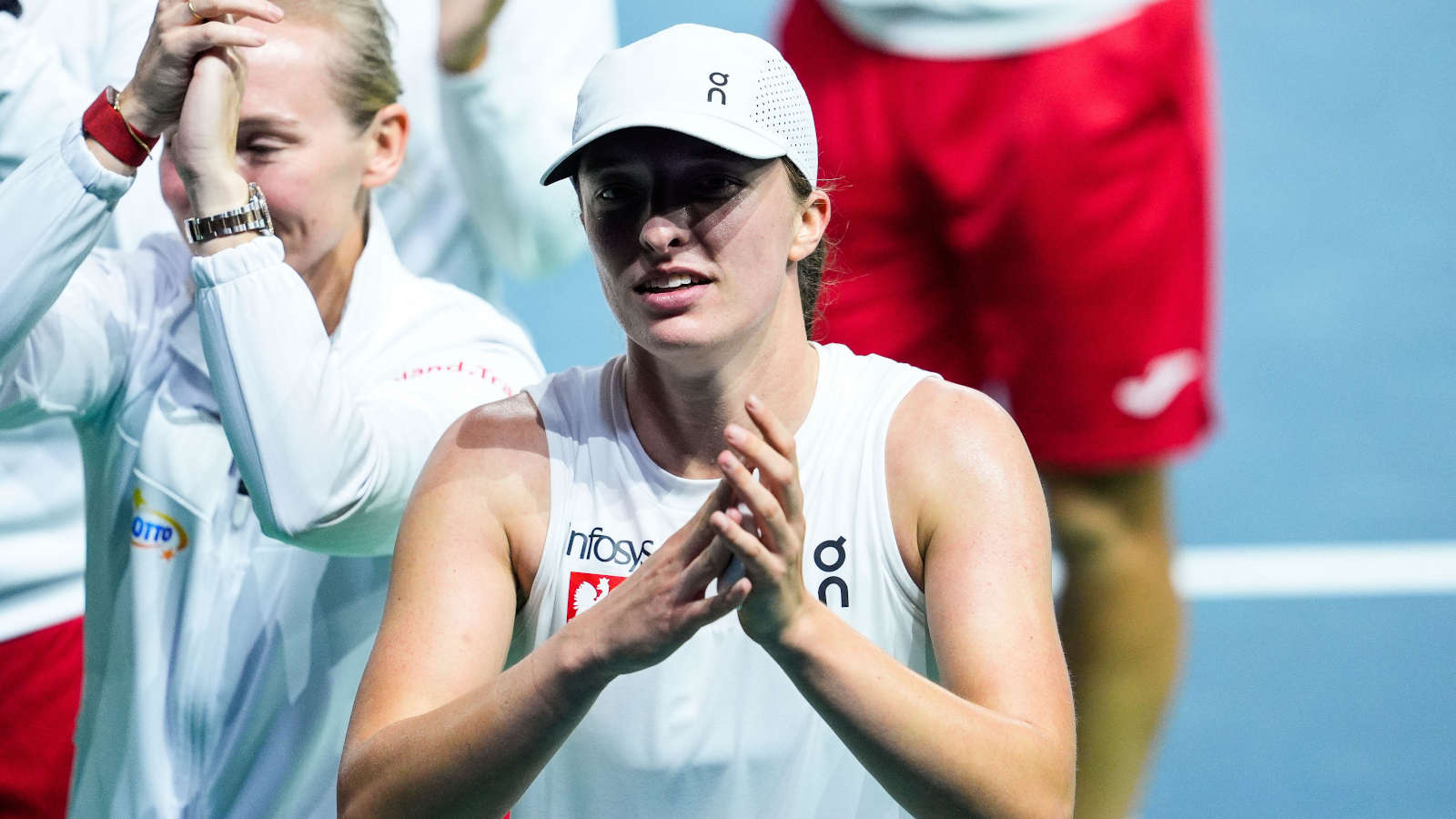 伊加·斯瓦泰克 (Iga Swiatek) 和隊友在比利·簡·金杯 (Billie Jean King Cup) 上為波蘭創造歷史